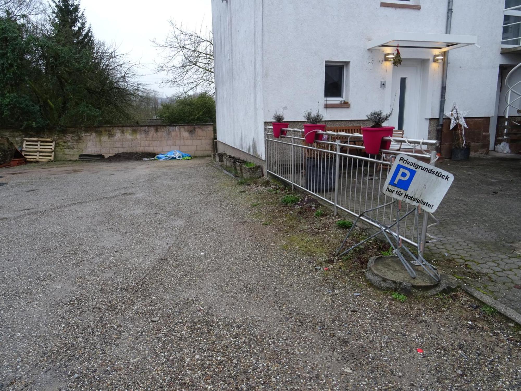 Kleinblittersdorf Aparthotel Zum Dom מראה חיצוני תמונה